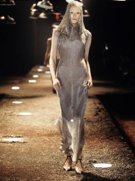 alexander mcqueen joan of arc